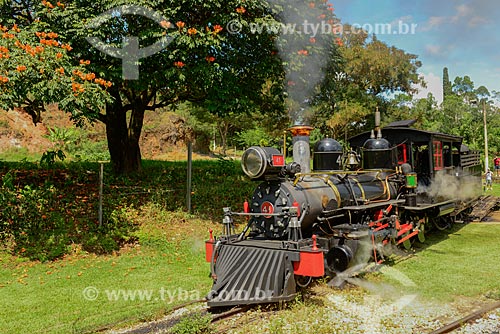  Subject: Steam train leaving the station the Estrada de Ferro Oeste de Minas inaugurated in 1881 used for sightseeing tour of Sao Joao del Rei to Tiradentes / Place: Tiradentes city - Minas Gerais state (MG) - Brazil / Date: 03/2013 