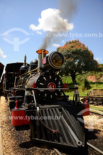  Subject: Steam train leaving the station the Estrada de Ferro Oeste de Minas inaugurated in 1881 used for sightseeing tour of Sao Joao del Rei to Tiradentes / Place: Tiradentes city - Minas Gerais state (MG) - Brazil / Date: 03/2013 