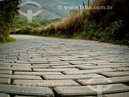  Subject: Path to Ibitipoca State Park / Place: Lima Duarte city - Minas Gerais state (MG) - Brazil / Date: 04/2009 