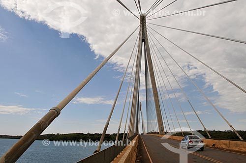  Subject: Porto Alencastro Bridge (2003) - boundary between Mato Grosso do Sul and Minas Gerais states / Place: Paranaiba city - Mato Grosso do Sul state (MS) - Brazil / Date: 07/2013 
