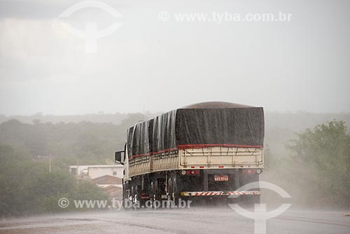  Subject: Truck on the highway Luiz Gonzaga (BR-232) / Place: Custodia city - Pernambuco state (PE) - Brazil / Date: 06/2013 