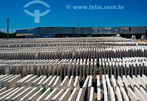  Subject: Plaster boards used in the manufacture of fireproof doors drying in the sun / Place: Custodia city - Pernambuco state (PE) - Brazil / Date: 06/2013 