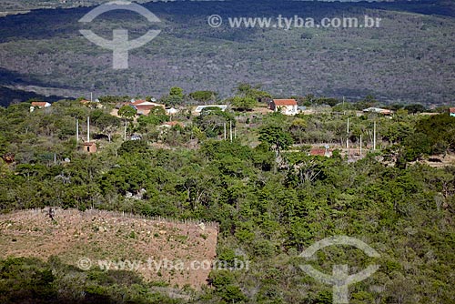  Subject: View of village in Serra Saba and caatinga vegetation in rural of the Custodia city / Place: Custodia city - Pernambuco state (PE) - Brazil / Date: 06/2013 