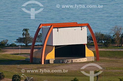  Subject: Por do Sol Amphitheater at Mauricio Sirotsky Sobrinho Park - also know Harmony Park - with the Guaiba Lake in the background / Place: Porto Alegre city - Rio Grande do Sul state (RS) - Brazil / Date: 07/2013 