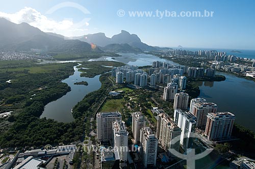  Subject: Aerial view of Jacarepagua Lagoon with the Rock of Gavea in the background / Place: Barra da Tijuca neighborhood - Rio de Janeiro city - Rio de Janeiro state (RJ) - Brazil / Date: 08/2012 