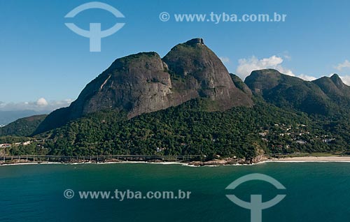  Subject: View of the Joa viaduct - also known as Bandeiras Highway - with Rock of Gavea in the background / Place: Joa neighborhood - Rio de Janeiro city - Rio de Janeiro state (RJ) - Brazil / Date: 08/2012 