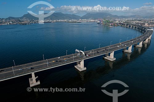  Subject: Aerial view of Rio-Niteroi Bridge (1974) / Place: Rio de Janeiro city - Rio de Janeiro state (RJ) - Brazil / Date: 08/2012 
