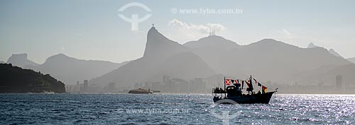  Subject: Boat in Guanabara Bay with the Corcovado Mountain in the background / Place: Rio de Janeiro city - Rio de Janeiro state (RJ) - Brazil / Date: 02/2013 