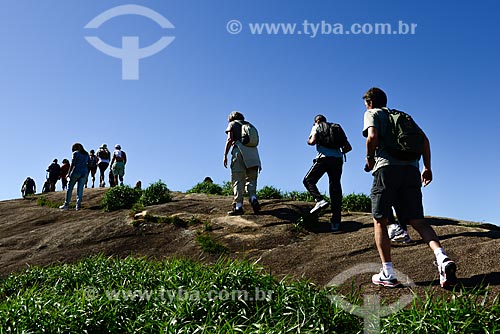  Subject: Peoples at trail of Rock of Gavea / Place: Barra da Tijuca neighborhood - Rio de Janeiro city - Rio de Janeiro state (RJ) - Brazil / Date: 07/2013 