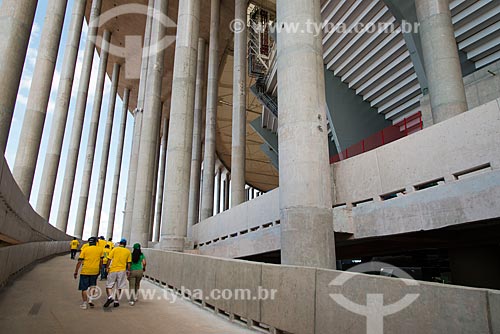  Subject: Fans at access ramp of National Stadium of Brasilia Mane Garrincha (1974) before the game between Brazil x Japan - opening of Confederations Cup / Place: Brasilia city - Distrito Federal (Federal District) - Brazil / Date: 06/2013 