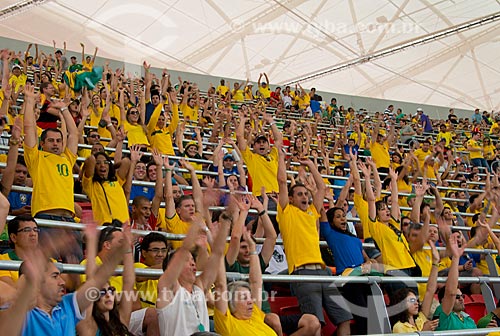  Subject: Fans making Mexican wave in the game between Brazil x Japan - opening of Confederations Cup - at National Stadium of Brasilia Mane Garrincha (1974) / Place: Brasilia city - Distrito Federal (Federal District) - Brazil / Date: 06/2013 