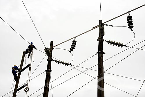  Subject: Power grid in the Vale do Ribeira / Place: Iguape city - Sao Paulo state (SP) - Brazil / Date: 11/2012 