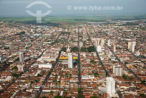  Subject: Aerial view of Cathedral of Nossa Senhora Aparecida, April 21 Square and Sertaozinho Bus Terminal / Place: Sertaozinho city - Sao Paulo state (SP) - Brazil / Date: 05/2013 