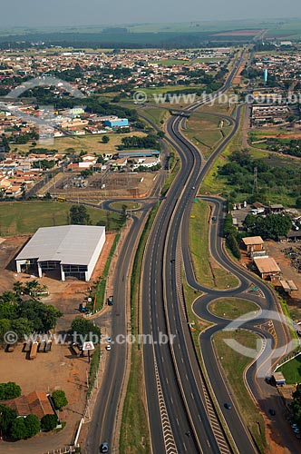  Subject: Stretch of Armando de Salles Oliveira Highway (SP-322) / Place: Bebedouro city - Sao Paulo state (SP) - Brazil / Date: 05/2013 