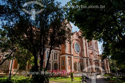  Subject: Side facade of Metropolitan Cathedral of Ribeirao Preto (1917) / Place: Ribeirao Preto city - Sao Paulo state (SP) - Brazil / Date: 05/2013 