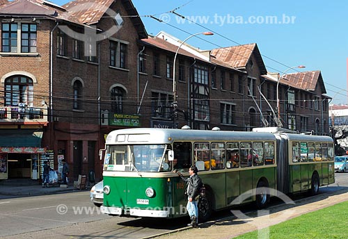  Subject: Trolleybus at Valparaiso city / Place: Valparaiso city - Chile - South America / Date: 05/2013 