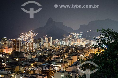  Subject: View of Morro Dois Irmaos (Two Brothers Mountain) and Rock of Gavea in the background from Cantagalo Hill / Place: Ipanema neighborhood - Rio de Janeiro city - Rio de Janeiro state (RJ) - Brazil / Date: 09/2013 