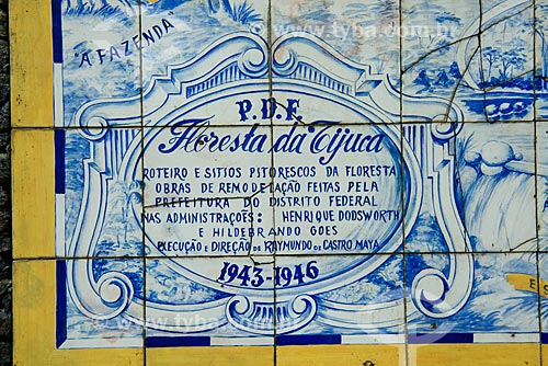  Subject: Details of Panel of Tiles with the map of the Tijuca Forest (1946) near to Cascatinha Taunay (Cascade Taunay) / Place: Rio de Janeiro city - Rio de Janeiro state (RJ) - Brazil / Date: 08/2013 