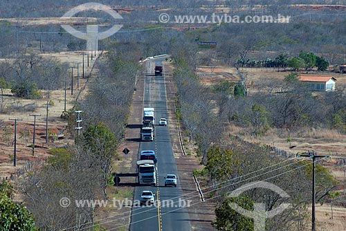  Subject: BR-135 highway - also known as Transpiaui - near to Gilbues city / Place: Gilbues city - Piaui state (PI) - Brazil / Date: 07/2013 