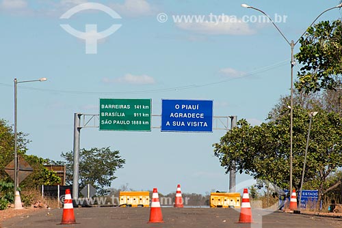  Subject: Road Police Station at BR-135 highway - also known as Transpiaui - boundary between Piaui and Bahia states / Place: Cristalandia do Piaui city - Piaui state (PI) - Brazil / Date: 07/2013 