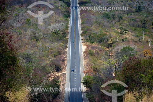  Subject: BR-135 highway - also known as Transpiaui - near to Formosa do Rio Preto city / Place: Formosa do Rio Preto city - Bahia state (BA) - Brazil / Date: 07/2013 
