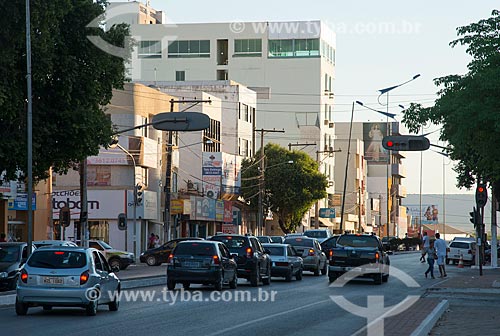  Subject: Traffic on Cleriston Andrade Avenue - name given to the BR-242 in the city center / Place: Barreiras city - Bahia state (BA) - Brazil / Date: 07/2013 
