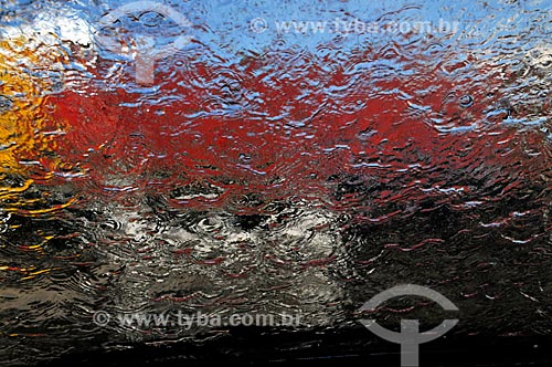  Subject: Water running down a glass / Place: Mirassol city - Sao Paulo state (SP) - Brazil / Date: 09/2013 