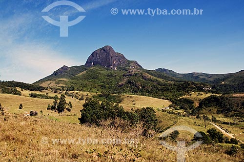  Subject: View of Papagaio Peak (Parrot Peak) / Place: Aiuruoca city - Minas Gerais state (MG) - Brazil / Date: 07/2013 