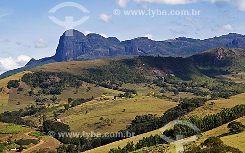  Subject: View of Papagaio Peak (Parrot Peak) / Place: Aiuruoca city - Minas Gerais state (MG) - Brazil / Date: 07/2013 