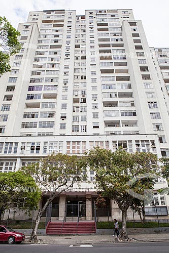  Subject: Building of Clube de Regatas Flamengo - granted to REX, EBX Group company, of Eike Batista / Place: Flamengo neighborhood - Rio de Janeiro city - Rio de Janeiro state (RJ) - Brazil / Date: 08/2013 