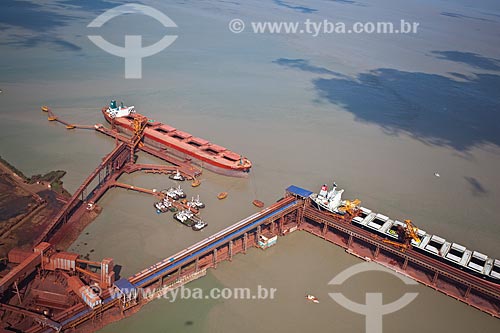  Subject: Aerial view of port Terminal of Ponta da Madeira, private port of Vale do Rio Doce, located in the Port of Itaqui Complex / Place: Sao Luis city - Maranhao state (MA) - Brazil / Date: 06/2013 