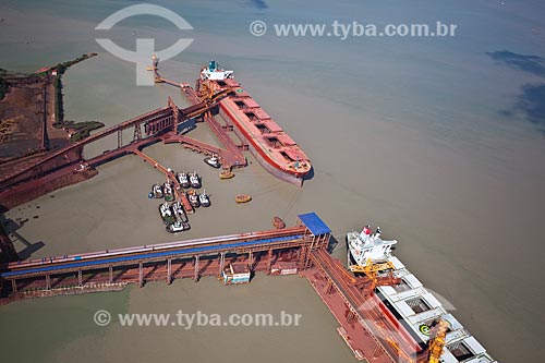  Subject: Aerial view of port Terminal of Ponta da Madeira, private port of Vale do Rio Doce, located in the Port of Itaqui Complex / Place: Sao Luis city - Maranhao state (MA) - Brazil / Date: 06/2013 