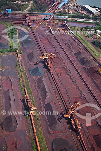  Subject: Aerial view of storage yard of iron ore from Carajas - Port Terminal of Ponta da Madeira, private port of Vale do Rio Doce / Place: Sao Luis city - Maranhao state (MA) - Brazil / Date: 06/2013 