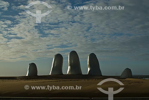 Subject: Monumento al Ahogado (Monument to the Drowned) - also known as La mano (The hand) - 1982 / Place: Punta Del Este city - Maldonado Department - Uruguay - South America / Date: 09/2013 