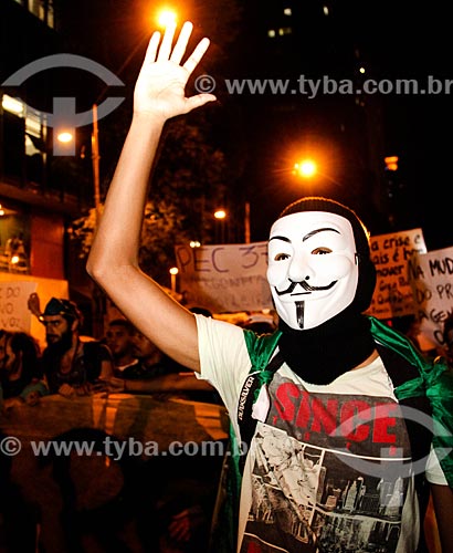 Demonstrator masked during the protest of the Free Pass Movement - mask used in the movie V for Vendetta (2006)  - Rio de Janeiro city - Rio de Janeiro state (RJ) - Brazil