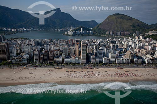  Subject: Aerial photo of Ipanema Beach near to streets Maria Quiteria and Joana Angelica with the Rodrigo de Freitas Lagoon in the background / Place: Ipanema neighborhood - Rio de Janeiro city - Rio de Janeiro state (RJ) - Brazil / Date: 04/2011 