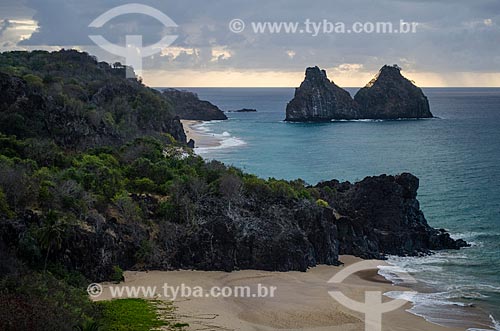  Subject: Boldro Beach with Dois Irmaos Hill in the background / Place: Fernando de Noronha Archipelago - Pernambuco state (PE) - Brazil / Date: 10/2013 