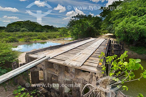  Subject: Partially destroyed bridge by flood of 2011 / Place: Mato Grosso do Sul state (MS) - Brazil / Date: 11/2011 