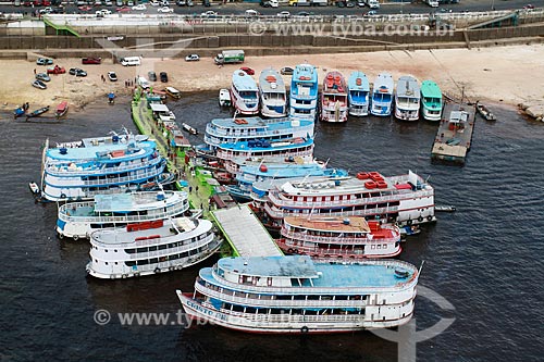  Subject: Regional boats in the port of Manaus / Place: Manaus city - Amazonas state (AM) - Brazil / Date: 10/2013 