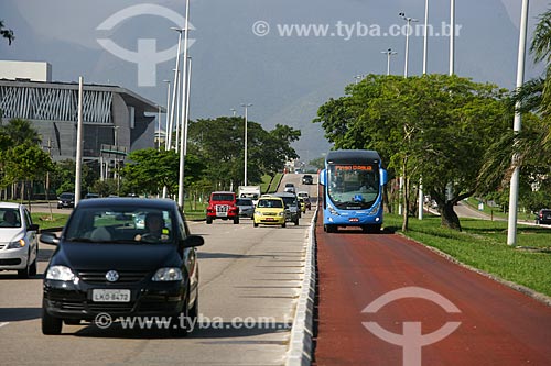  Articulated Bus in circulation - Bus Rapid Transit  - Rio de Janeiro city - Rio de Janeiro state (RJ) - Brazil