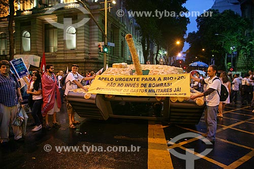  Protest march of Peoples Summit in Rio Branco Avenue  - Rio de Janeiro city - Rio de Janeiro state (RJ) - Brazil