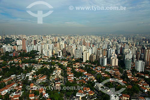  Subject: Aerial view of houses and buildings in Pacaembu neighborhood and Perdizes neighborhood / Place: Sao Paulo city - Sao Paulo state (SP) - Brazil / Date: 10/2013 