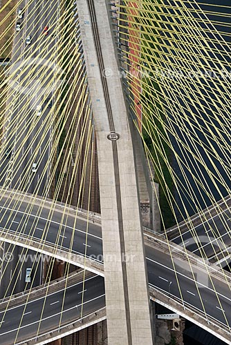  Subject: Cable-stayed bridge Octavio Frias de Oliveira / Place: Sao Paulo city - Sao Paulo state (SP) - Brazil / Date: 05/2013 