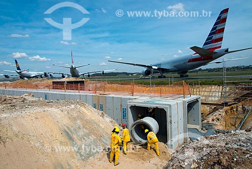  Subject: Construction of the fluvial gallery  in the expansion work Governador Franco Montoro International Airport - work for the World Cup 2014 / Place: Guarulhos city - Sao Paulo state (SP) - Brazil / Date: 10/2013 