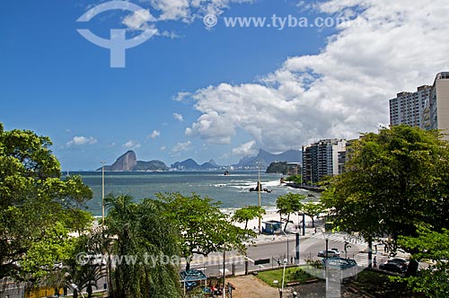  Subject: View of Icarai Beach with Getulio Vargas Square in the foreground / Place: Icarai neighborhood - Niteroi city - Rio de Janeiro state (RJ) - Brazil / Date: 09/2013 