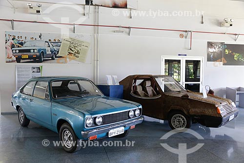  First alcohol-powered car model Dodge the left and prototype car with bodywork of vegetable fiber on the right in the Brazilian Aerospace Memorial (MAB)  - Sao Jose dos Campos city - Sao Paulo state (SP) - Brazil