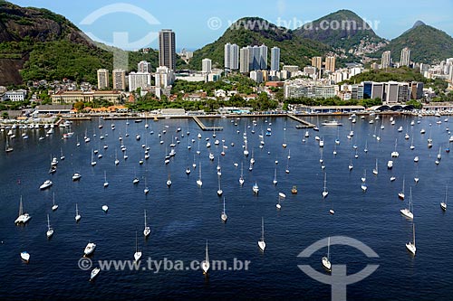  Subject: Aerial photo of Rio de Janeiro Yacht Club (1920) with residential buildings of Botafogo neighborhood in the background / Place: Urca neighborhood - Rio de Janeiro city - Rio de Janeiro state (RJ) - Brazil / Date: 11/2013 