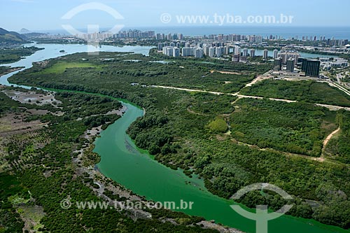  Subject: Aerial photo of Camorim Lagoon with the Tijuca Lagoon in the background / Place: Barra da Tijuca neighborhood - Rio de Janeiro city - Rio de Janeiro state (RJ) - Brazil / Date: 11/2013 