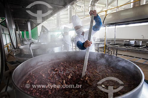 Subject: Preparing feijoada in boiler / Place: Porto Velho city - Rondonia state (RO) - Brazil / Date: 11/2013 