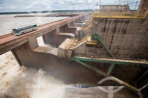 Subject: Spillway of Santo Antonio Hydroelectric Power Plant - Santo Antonio Civil Consortium (CSAC) / Place: Porto Velho city - Rondonia state (RO) - Brazil / Date: 11/2013 